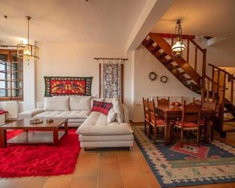 Alonia Forest House - Καρδίτσα - Σαλόνι