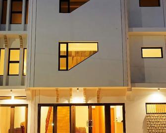 أوتل سنترال سانتا ماريا - سانتا ماريا (كاب فيردي) - مبنى