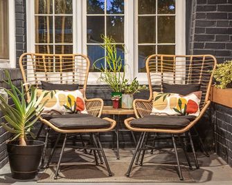 Find Your Bliss in Denver: Where Sunshine Meets Serenity - Denver - Patio