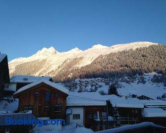 Familienhotel Alpina - Breil/Brigels - Gebäude