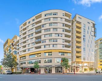 Oxygen Apartments - Brisbane - Building