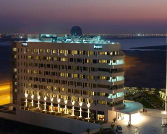 أجنحة ستايبريدج جزيرة ياس أبو ظبي، أحد فنادق آي إتش جي - أبو ظبي - مبنى