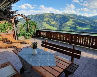 Panorama Appartements Filzerhof - Kirchberg in Tirol - Balcón
