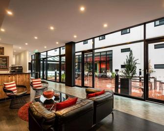 Essence Hotel Carlton - Melbourne - Lobby