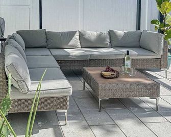 Bright and airy home with enclosed pool, hammock, and open-concept interior - פורט מאיירס - פטיו