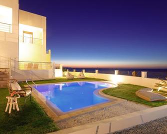 Dolce Alba-Sea View Exclusive Maisonette - Sfakaki - Piscina