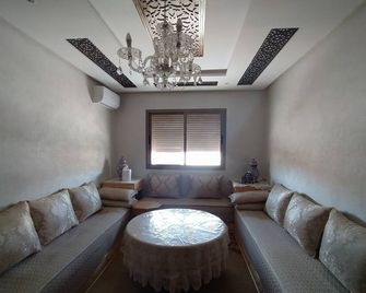 Appartement à Bouznika prêt du plage Dahomey, plage bouznika, Bahia beach - Bouznika - Salon