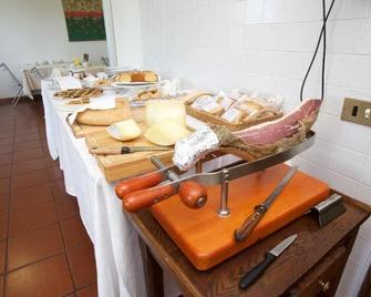 Bio Agriturismo Il Torrione - Saturnia - Buffet