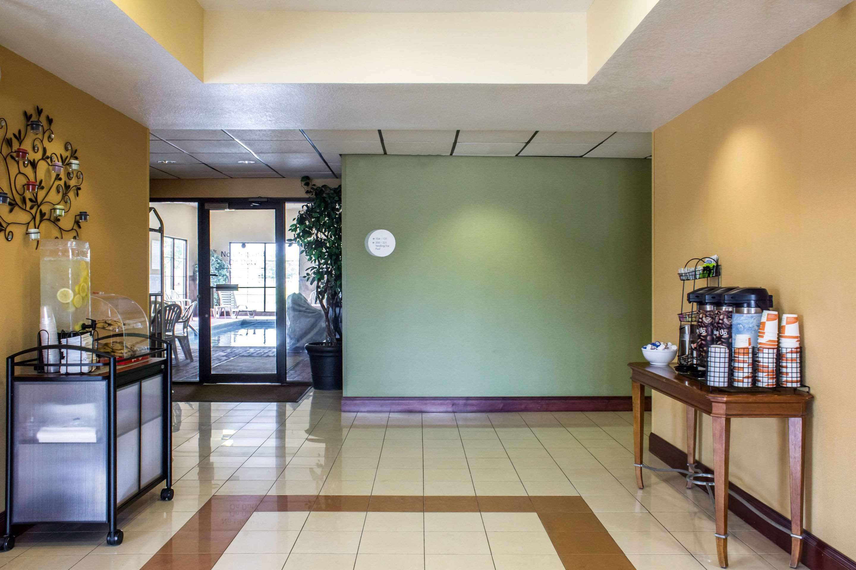 Comfort Inn Ankeny Des Moines 95 1 3 6 Ankeny Hotel Deals