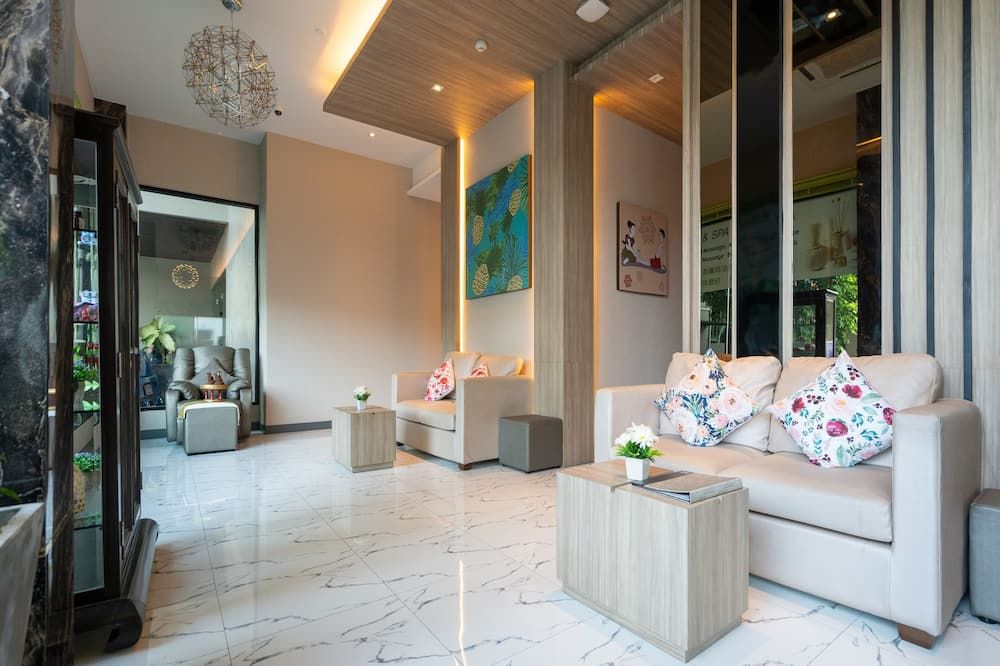 Patong Bay Residence