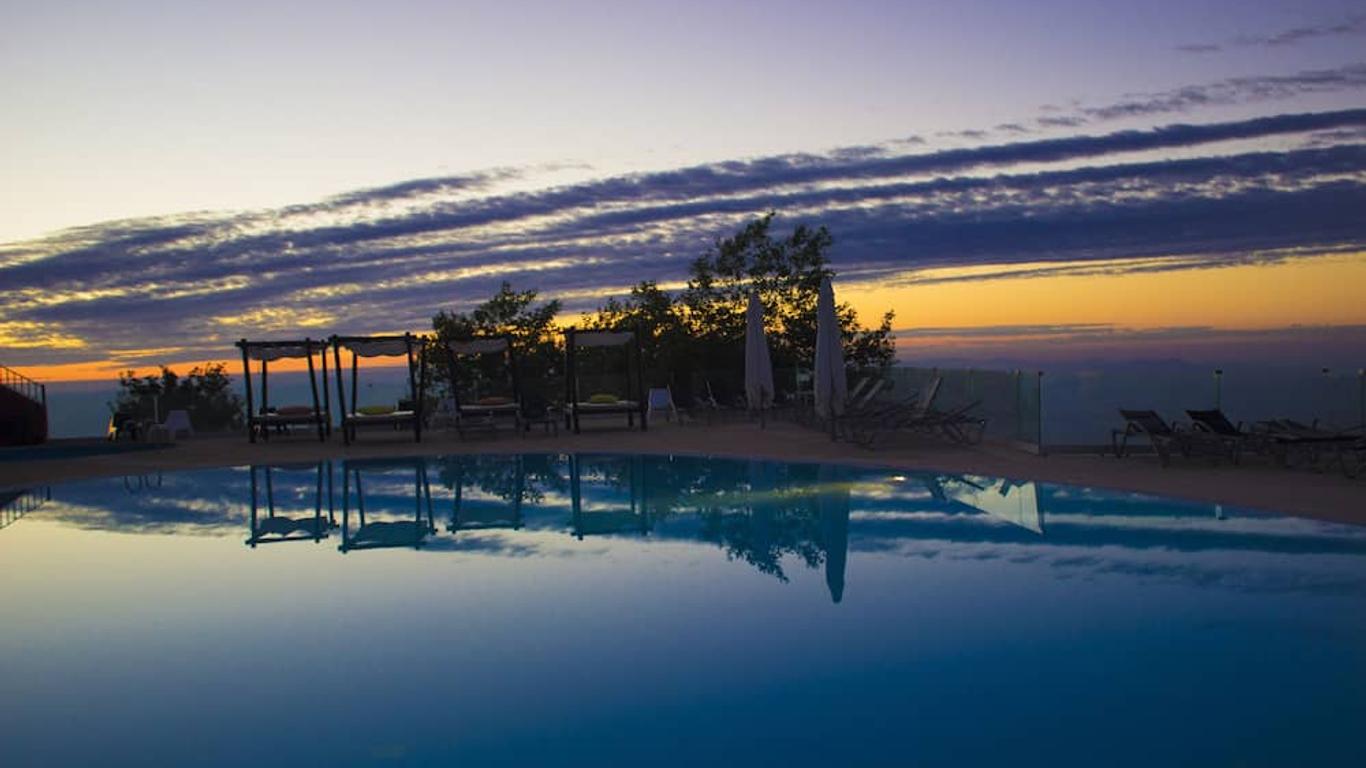 Luna Hotel dos Carqueijais - Serra da Estrela