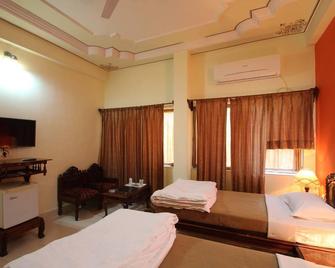 Hotel Master Paradise - Pushkar - Bedroom