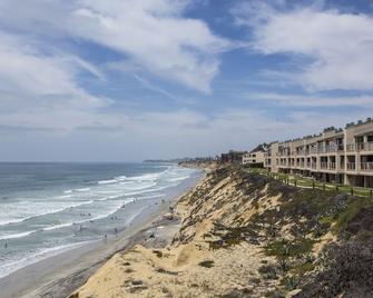 Contemporarily Designed Townhome With Fabulous Ocean Views !! - Solana Beach - Beach