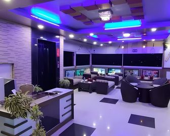 Hotel Cradle Inn - Ráňčí - Bar