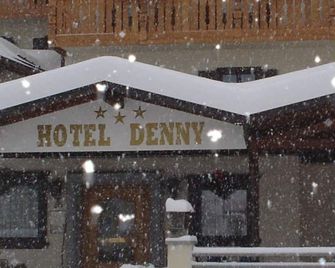 Hotel Denny - Carisolo - Budova