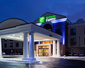 Holiday Inn Express Milwaukee North Brown Deer/Mequon - Brown Deer - Building