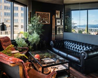 Graduate by Hilton Seattle - Seattle - Living room
