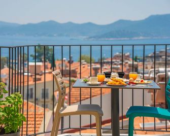 Kas Evderhan - Каш - Балкон