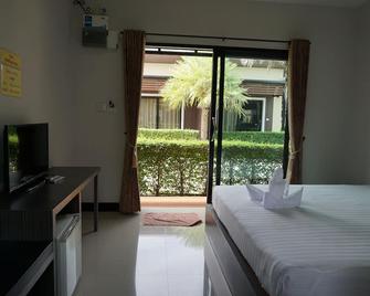 Phumipat Resort Thungsong - Thung Song - Habitación