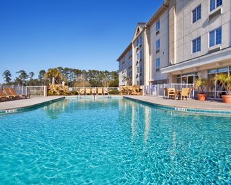 Holiday Inn Express Myrtle Beach-Broadway@the Bch By IHG - Myrtle Beach - Piscina