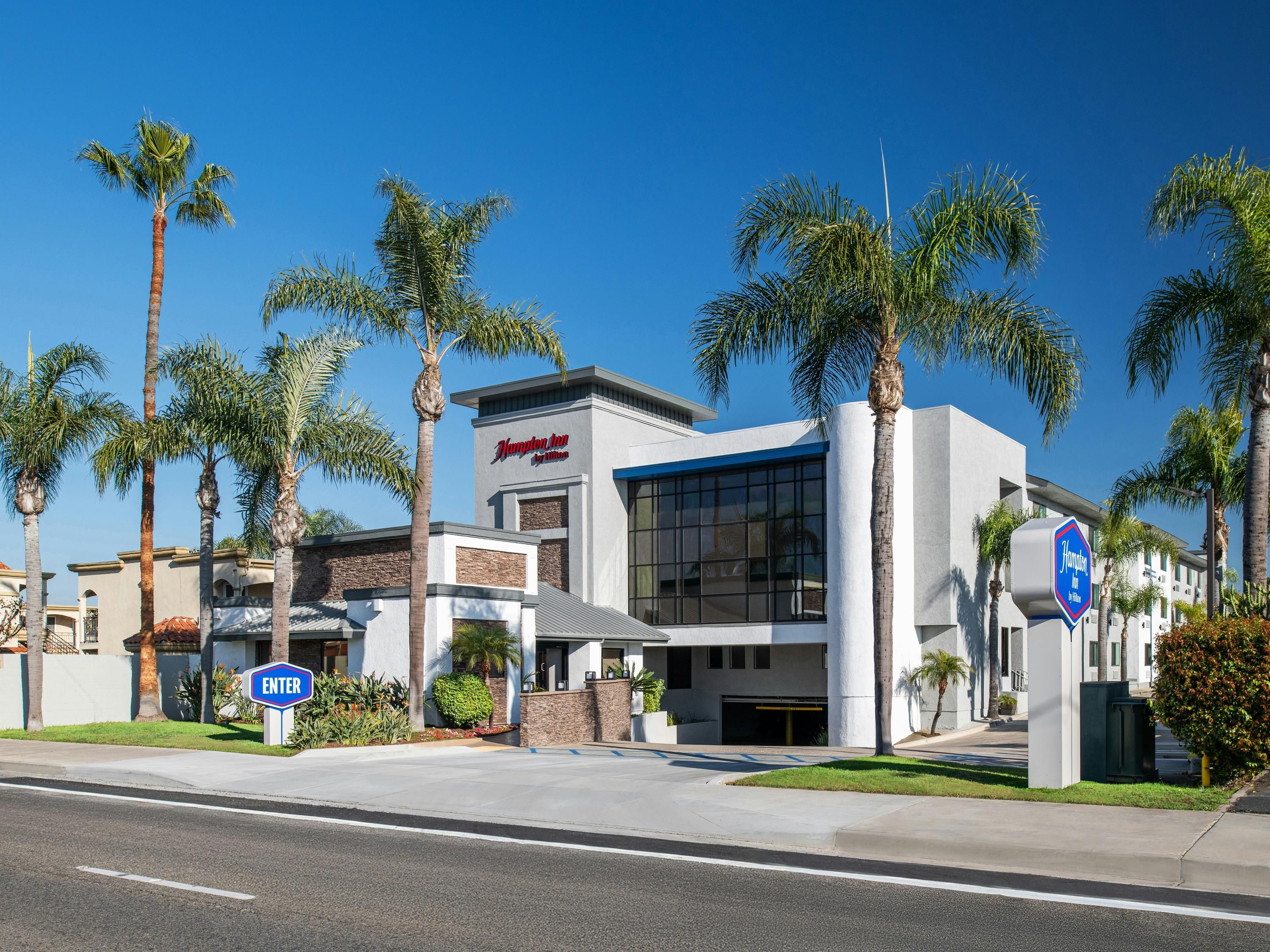 Hampton Inn by Hilton Costa Mesa Newport Beach - קוסטה מסה - בניין