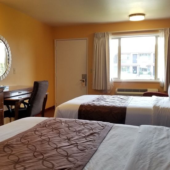 Bedroom view of Forks Motel