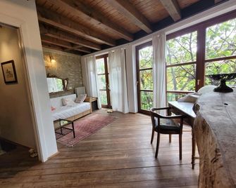 Dream house in the midst of lemons, olives, oleander, in the vineyard - Gargnano - Pokój dzienny