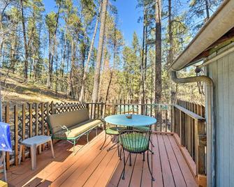 Ruidoso Cabin with Decks about 1 Mi to Downtown! - Ruidoso - Veranda