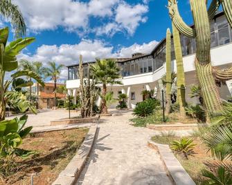 Apartment 'Blu Dea -' with Private Terrace, Wi-Fi and Air Conditioning - Torre Lapillo