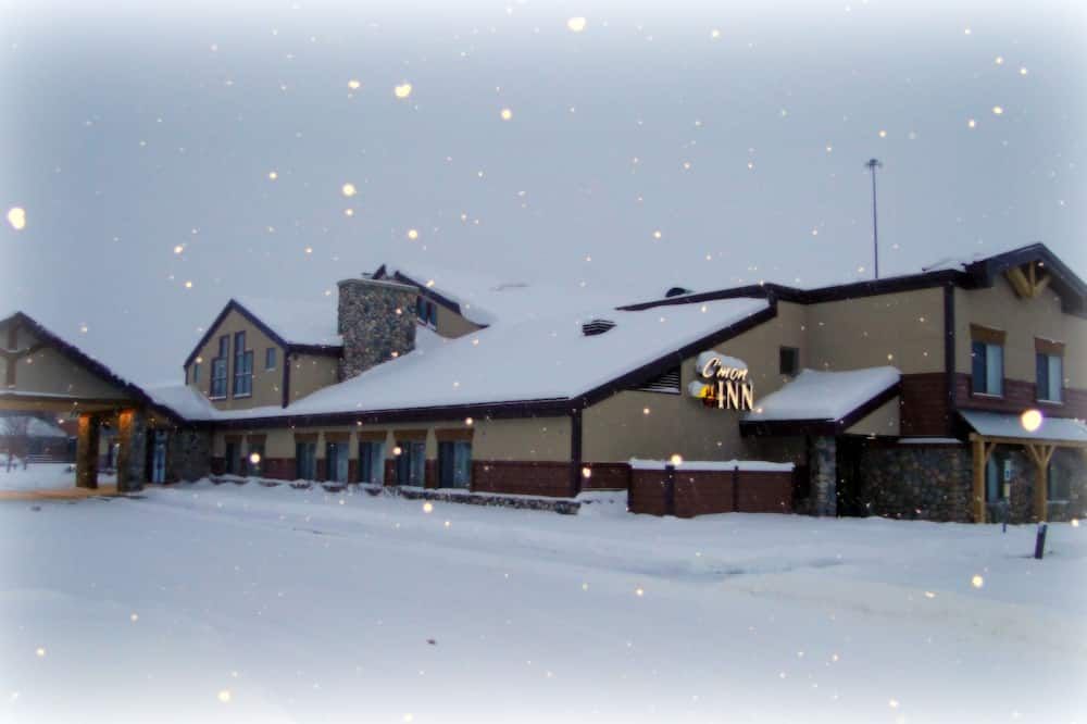 C'mon Inn & Suites Fargo - פארגו - בניין