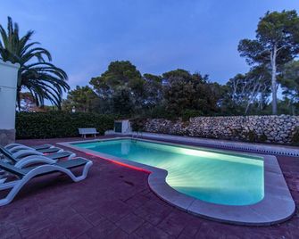 Villa for 6 people with parking and private pool. - Cala Galdana - Pool