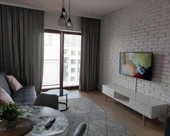 Lovely Apartment vis-a-vis Medicover and Paley Institute - 華沙 - 客廳
