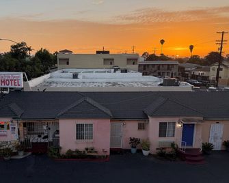 La Petite Rouge Motel - San Diego