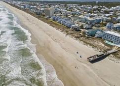 Pura Vida Pure Life - Expansive Views Of The Ocean And Wide Sandy Beach 1 Bedroom Condo by RedAwning - Carolina Beach - Playa