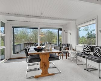 Holiday Home Farsø Qr-1965 - Farsø - Comedor
