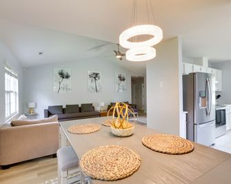 Greensboro Vacation Rental w/ Patio, Yard! - Greensboro - Dining room