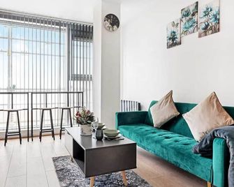 2 double room aprtment- Grand Central- Birmingham - Birmingham - Wohnzimmer