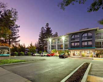 Hotel Vue - Mountain View - Edificio