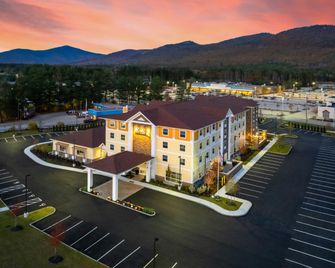 Home2 Suites by Hilton North Conway - North Conway - Gebouw