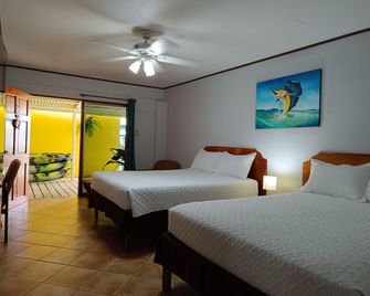 Banana Bay Marina - Golfito