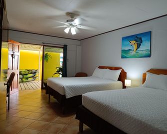Banana Bay Marina - Golfito
