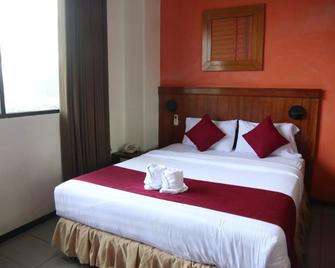 Garuda Hotel Pontianak - Pontianak - Bedroom