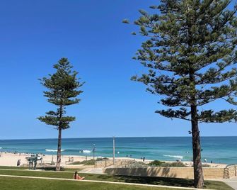 Scarborough 2 Bedroom Beach Stay - Scarborough - Beach