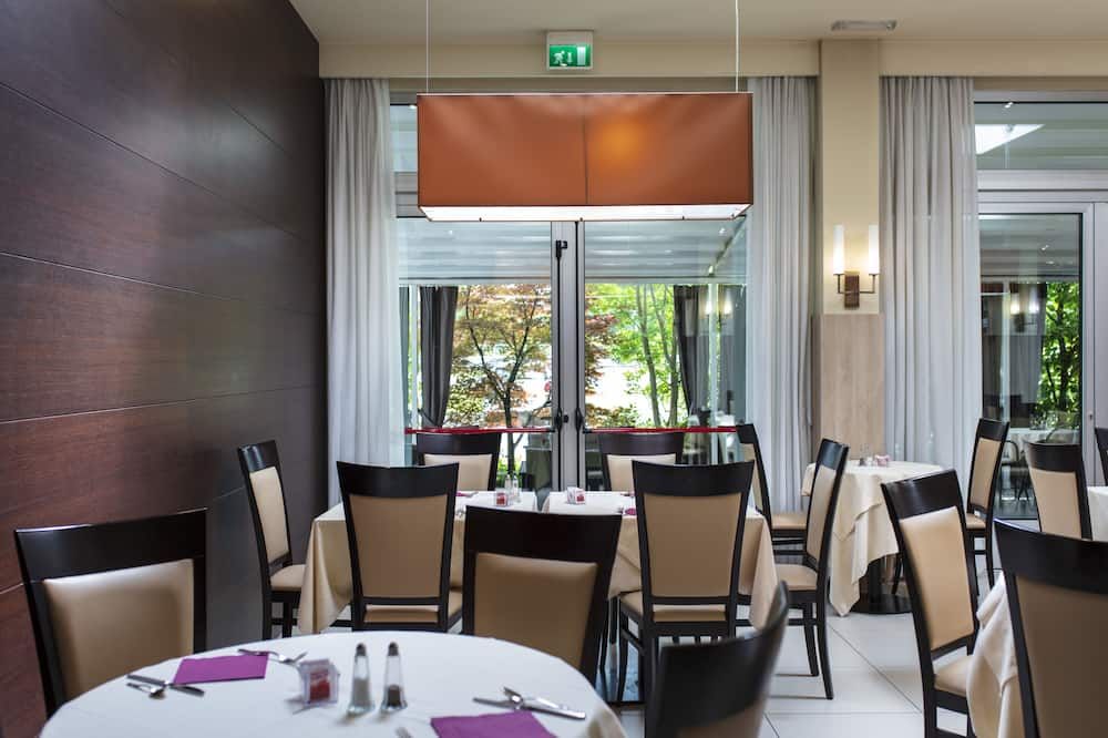 Smart Hotel Holiday - ונציה - מסעדה