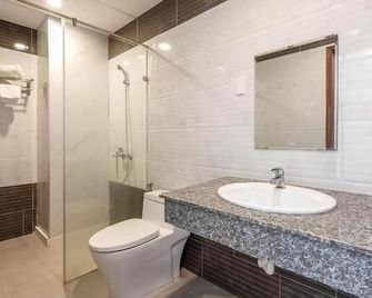 Lotus Rock Hotel Dn - By Bay Luxury - Da Nang - Bathroom