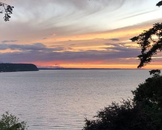 Waterfront, Sunsets and Mountains - Port Townsend - Playa