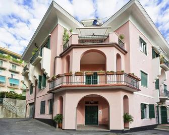 Vernazzola Family Apartment by Wonderful Italy - Genoa - Building