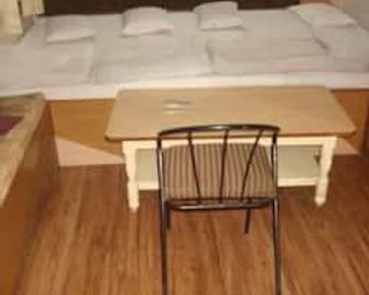 Hotel Kohinoor Inn - Ajmer - Schlafzimmer