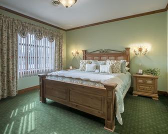 Stroudsmoor Country Inn - Stroudsburg - Bedroom