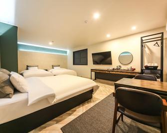 Gunsan H - Gunsan - Habitación